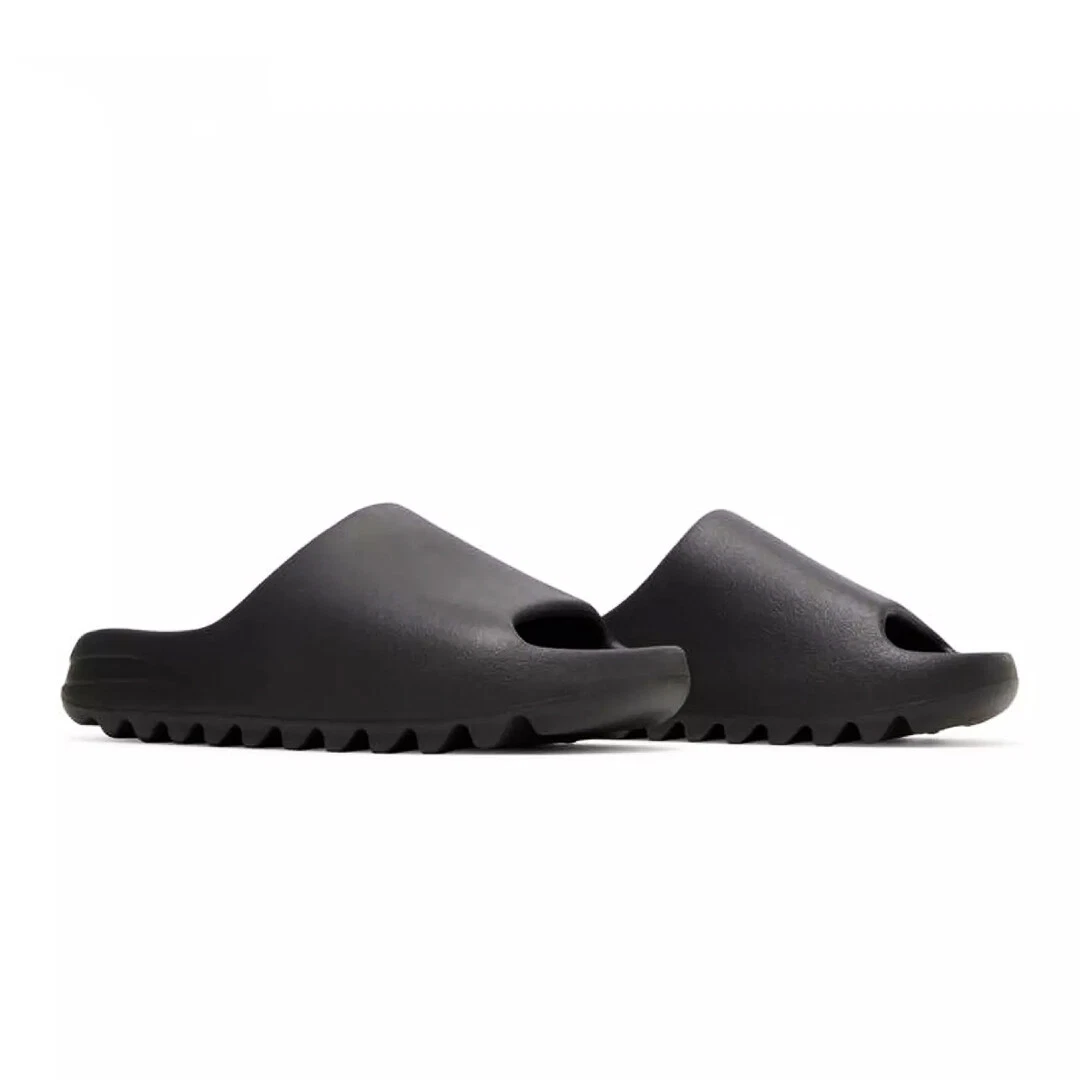 Yeezy Slides - Onyx/Bone/Salt